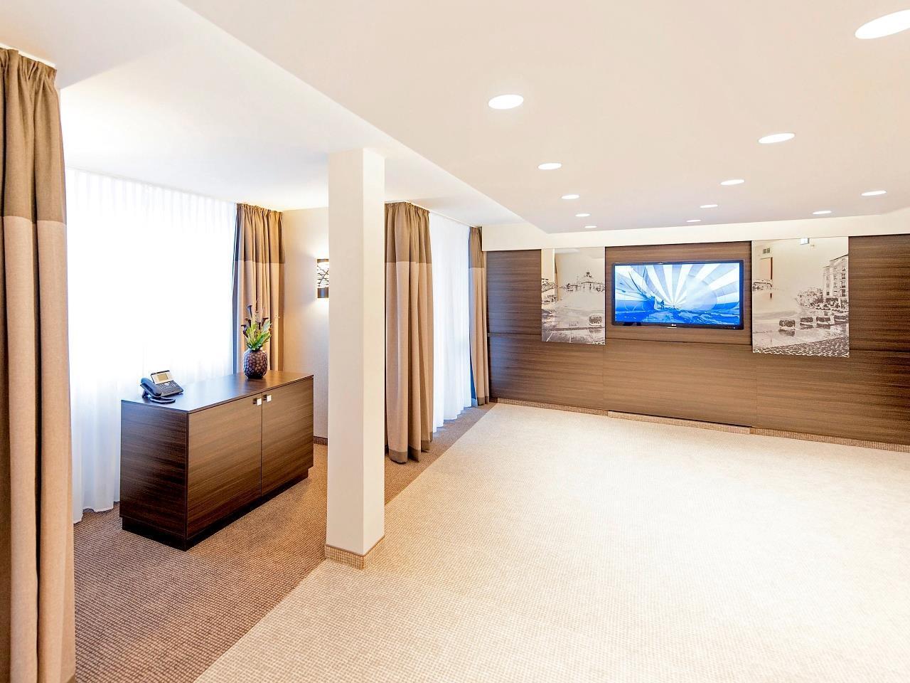 Pullman Hotel
